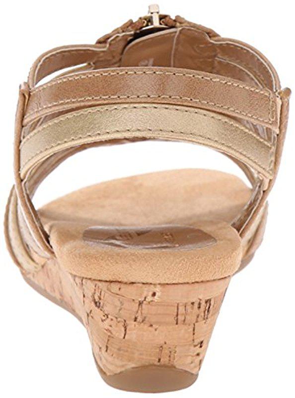 A2 aerosoles yetaway sandals deals
