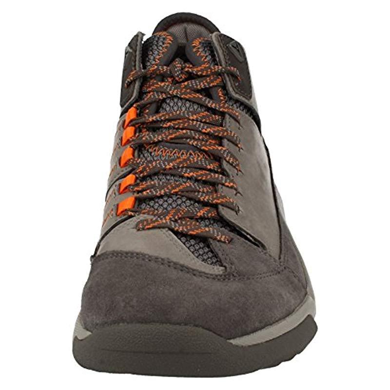 clarks tri outflex gtx