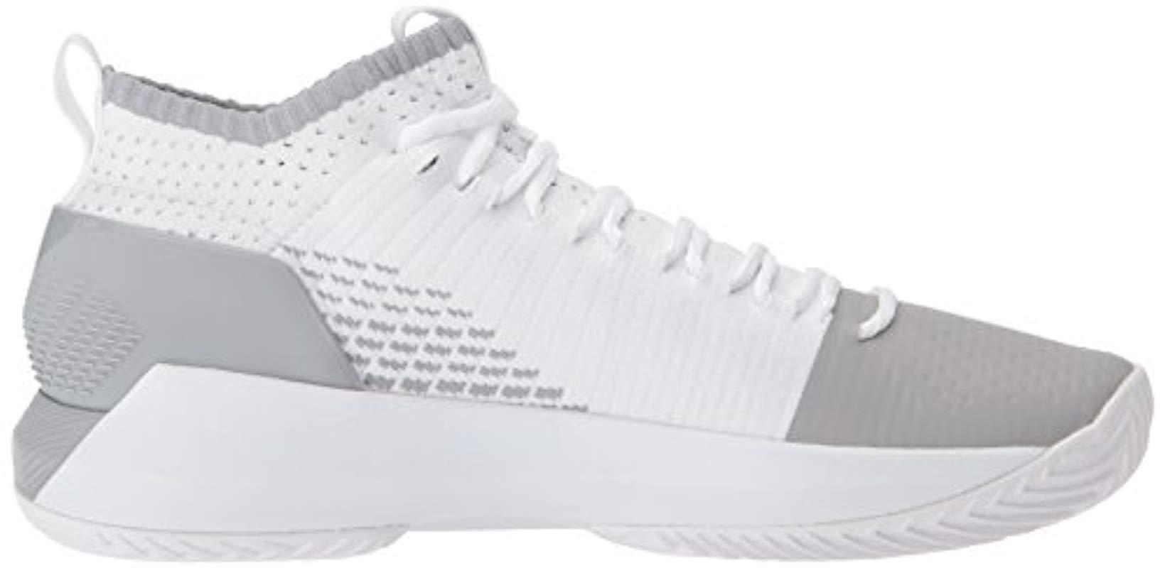 Under Armour Ua Heat Seeker Basketball Shoes in White for Men