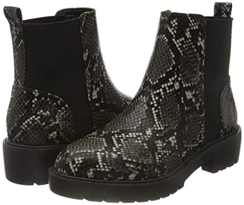 steve madden gliding black leather boots