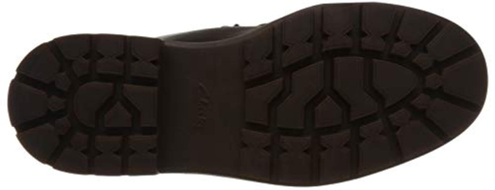 clarks trace ramble boots