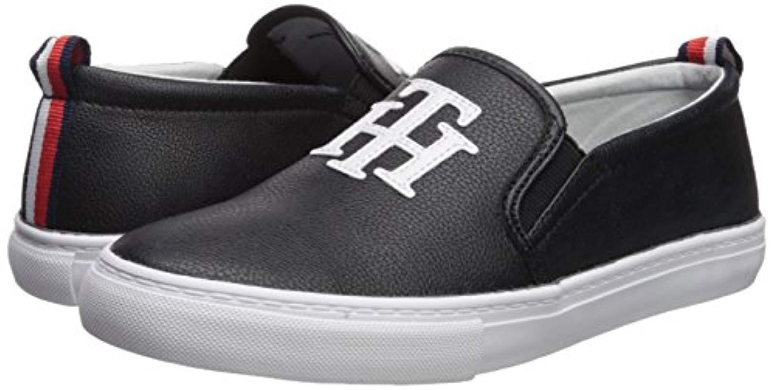 tommy hilfiger women's lucey sneaker