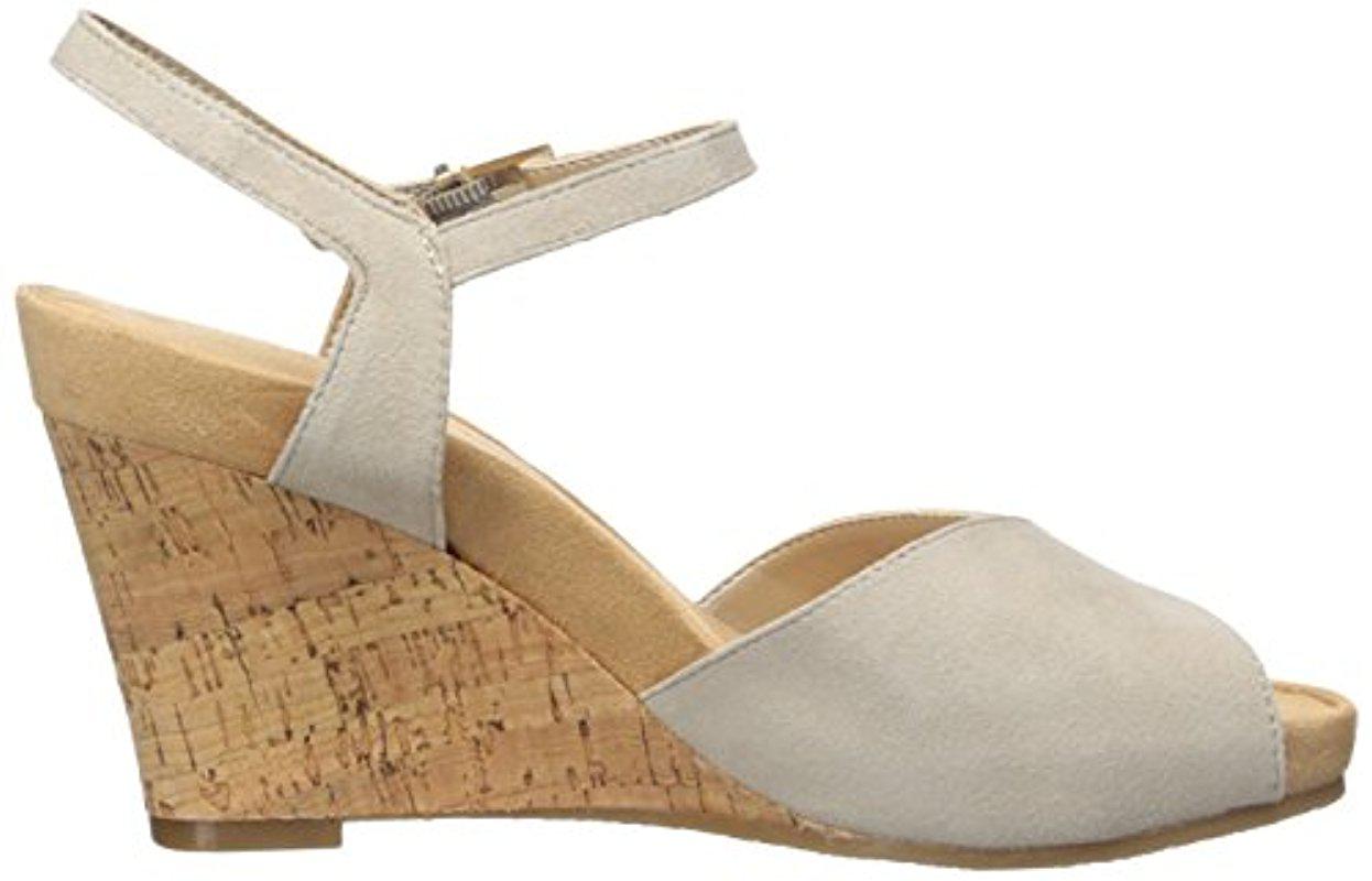 aerosoles bloom wedge sandal