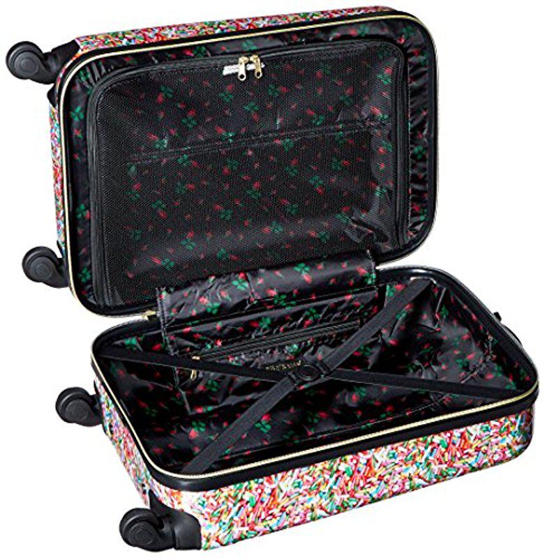 Betsey Johnson Hardside Spinner Carry 
