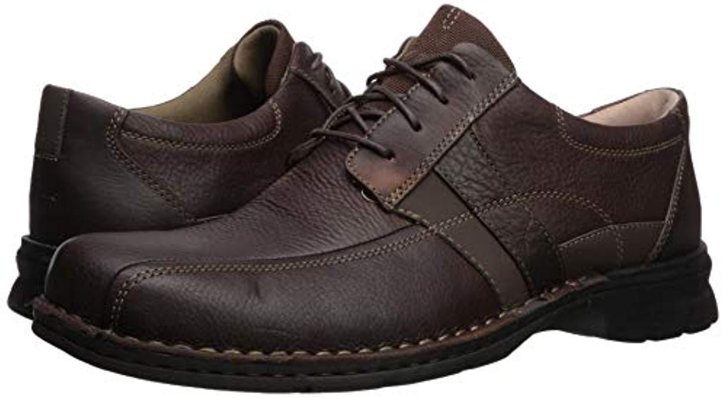 clarks espace oxford