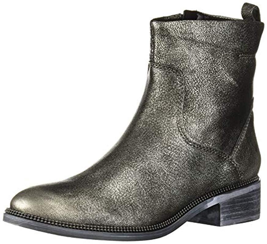 shoe carnival chelsea boots