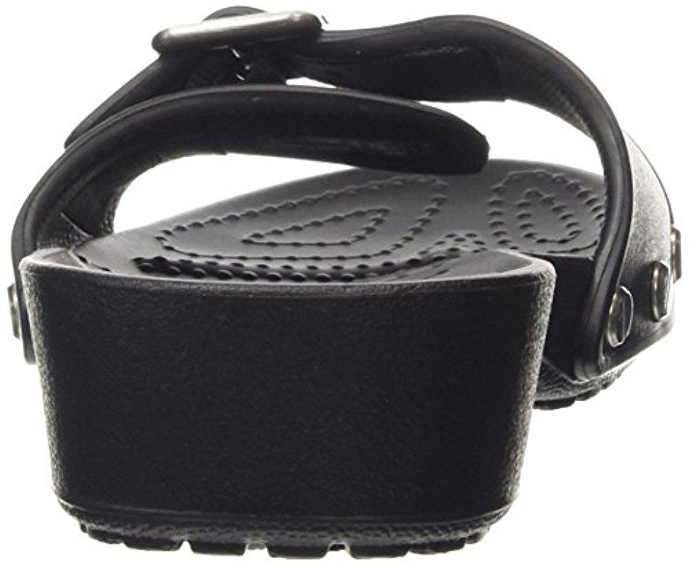 crocs women's sarah w wedge sandal