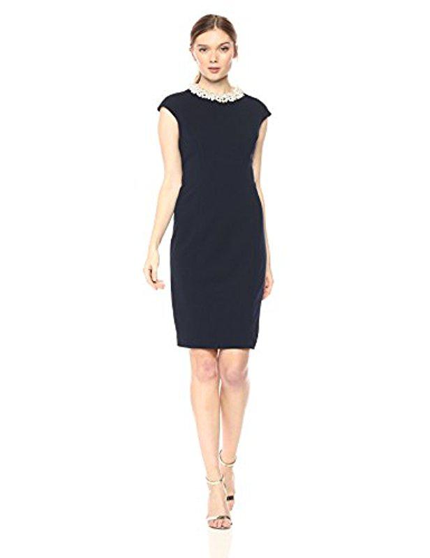 Pearl Collar in Navy Pearl Collar in Navy
