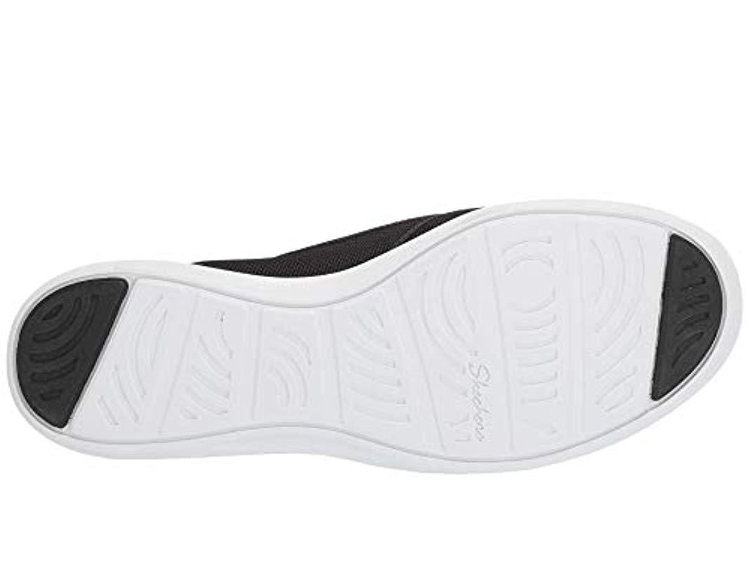 skechers arya strike a pose