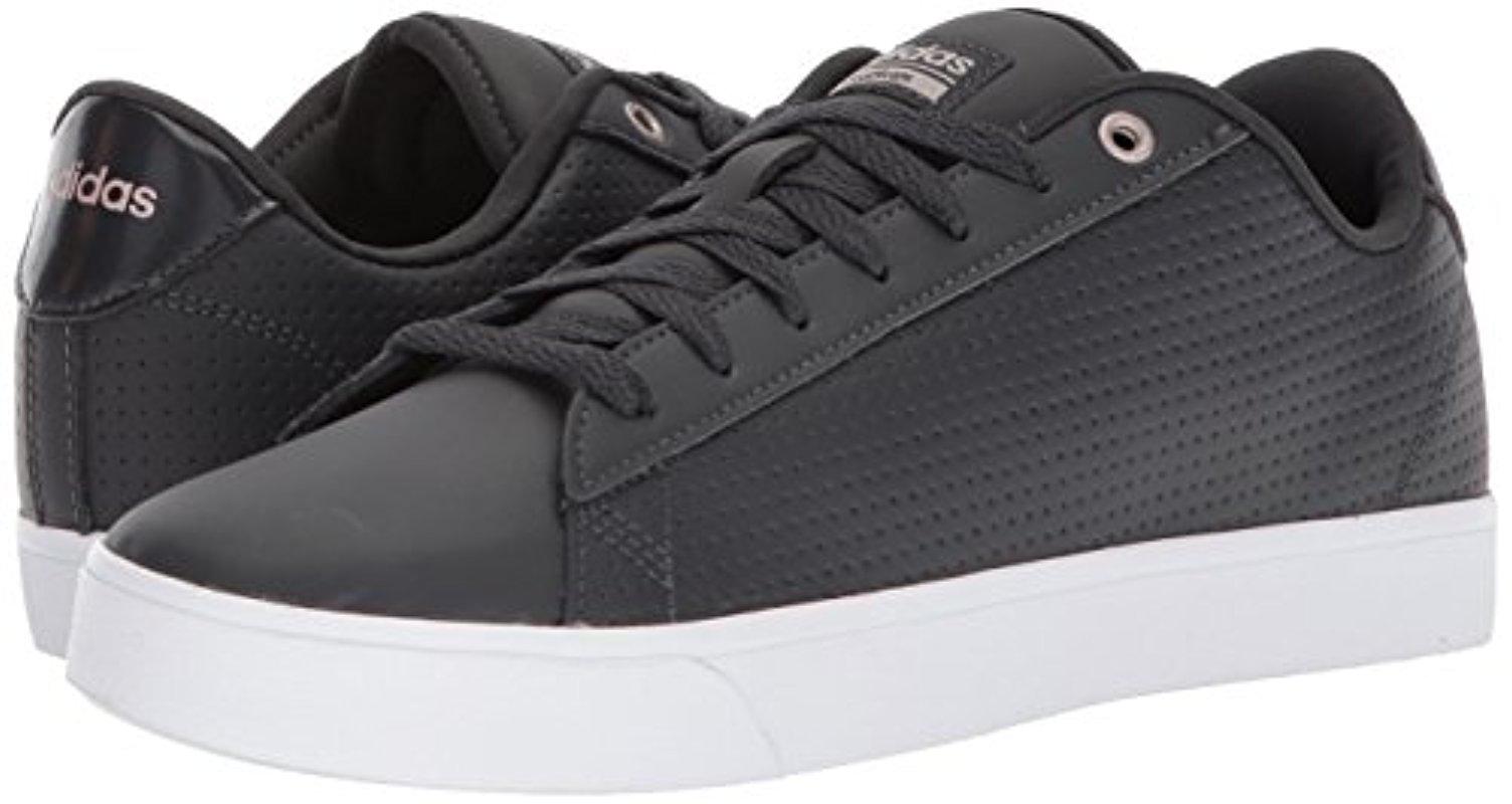 adidas cloudfoam daily qt clean damesneaker adidas cloudfoam daily qt clean damesneaker