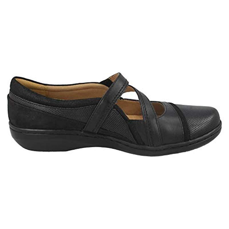 clarks evianna boa shoes