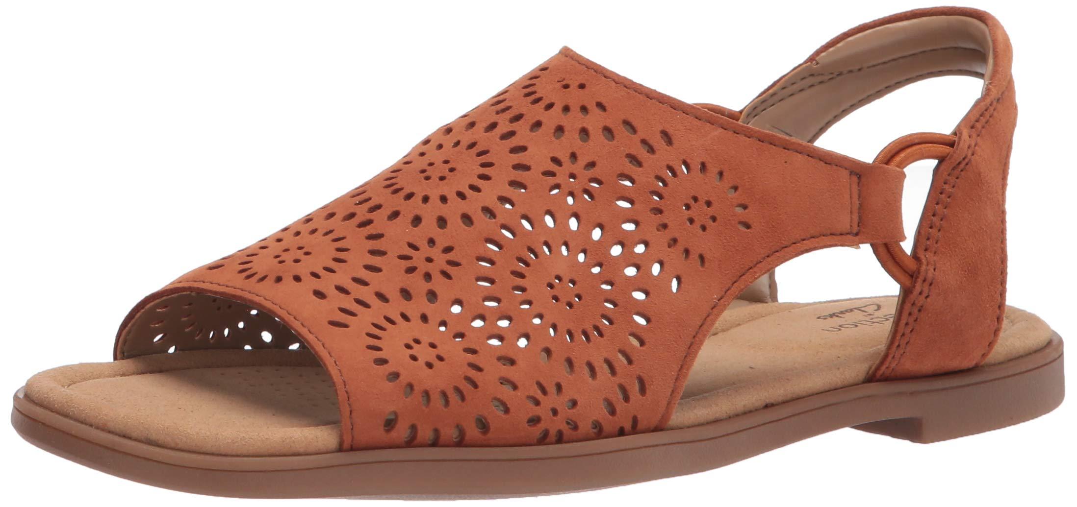 clarks ladies flat sandals