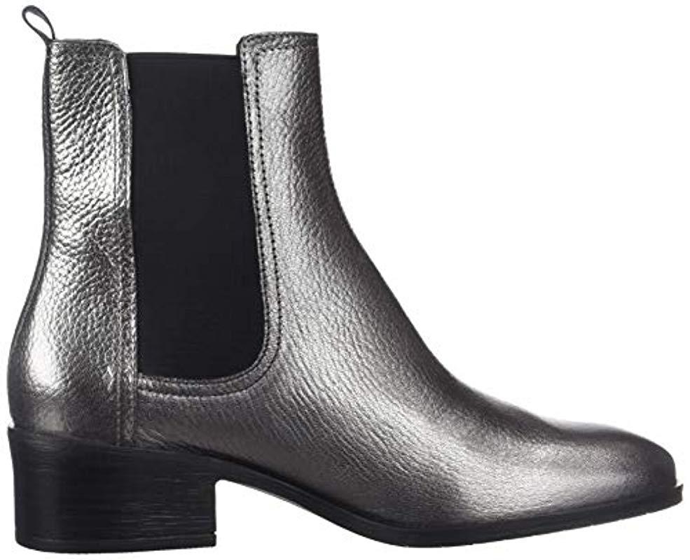 kenneth cole reaction women's salt chelsea pull on flat bootie ankle boot