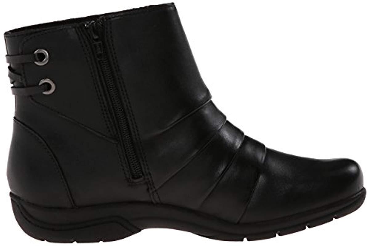 clarks christine tilt boot
