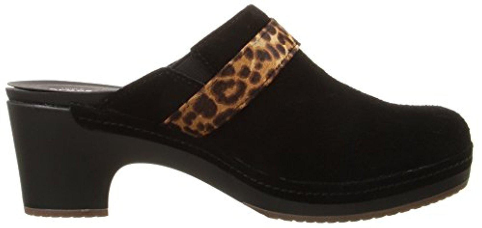 crocs suede clogs