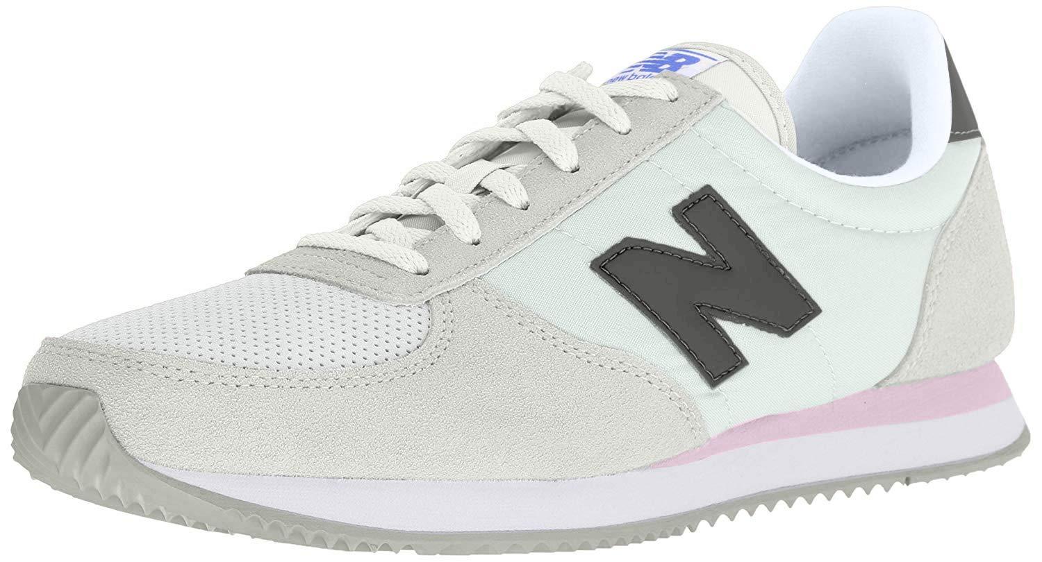 New Balance Suede 220 Trainers in White 