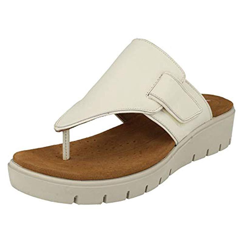 clarks ladies toe post sandals