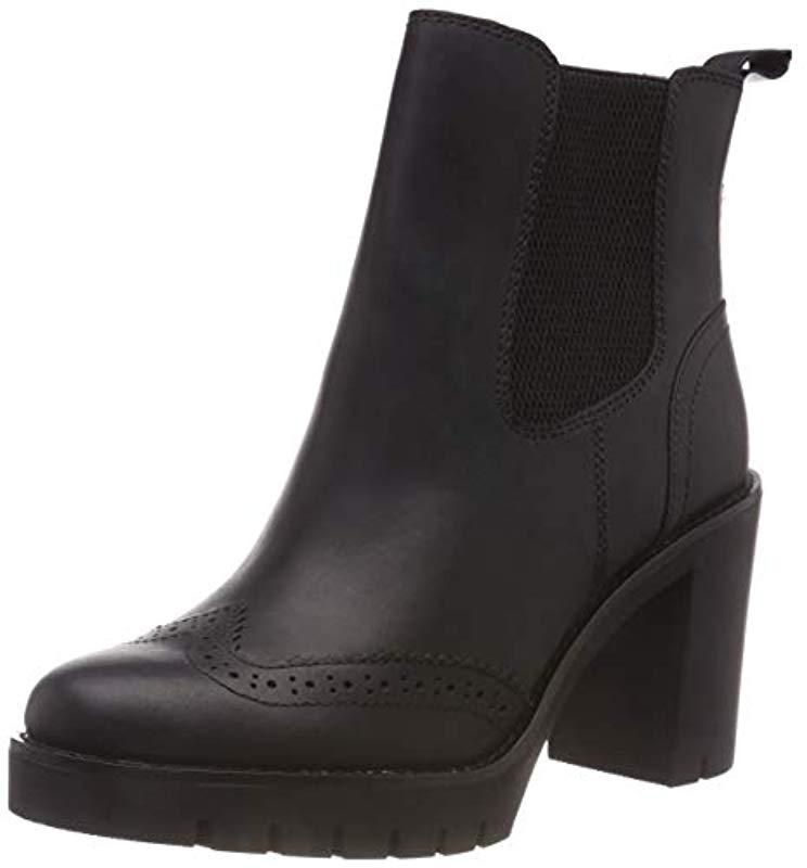 white margiela tabi boots
