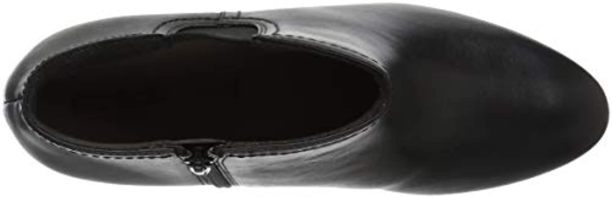 clarks dancer sky boots