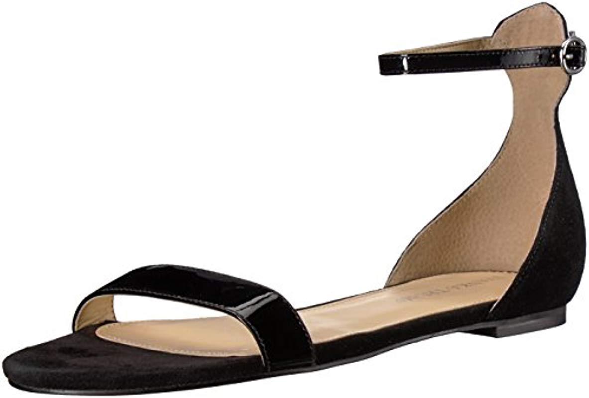 Ivanka Trump Womens Camryn Flat Sandal