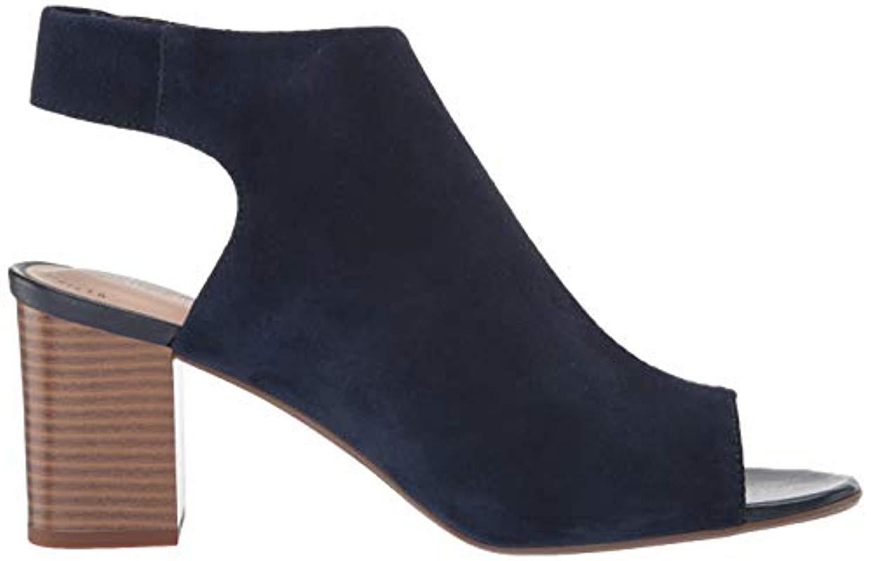 clarks deva bell sandal