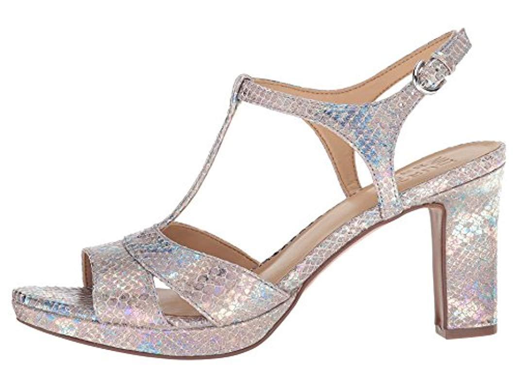 naturalizer finn sandal