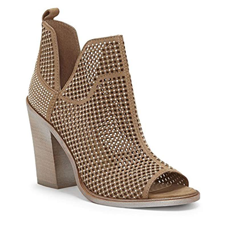 vince camuto kiminni