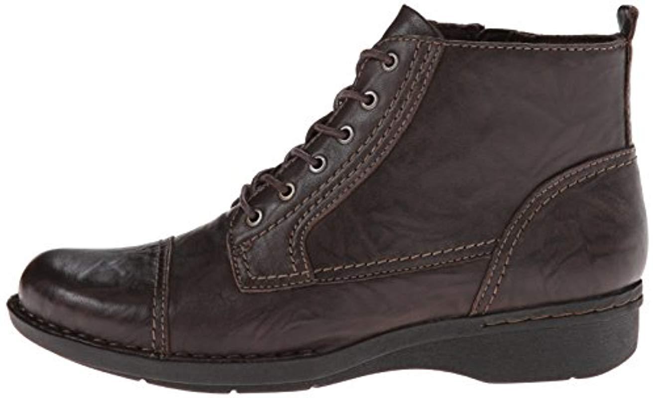 clarks womens whistle vine boot