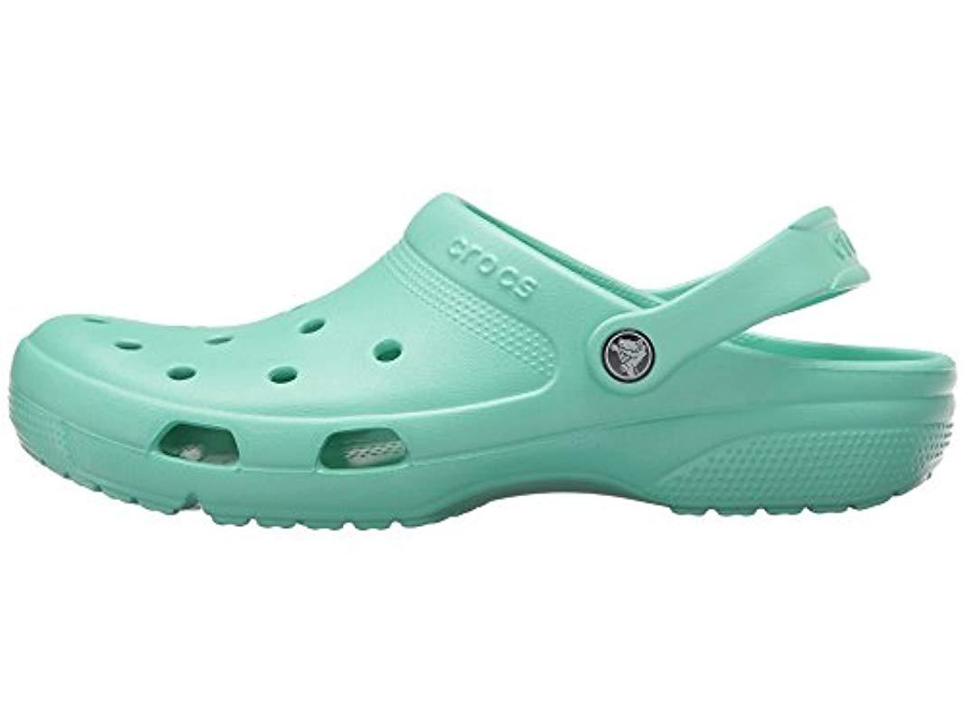 crocs coast clog u