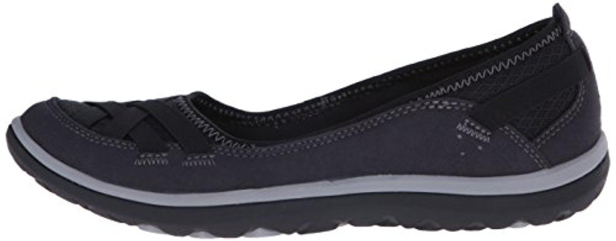 clarks aria pump flat