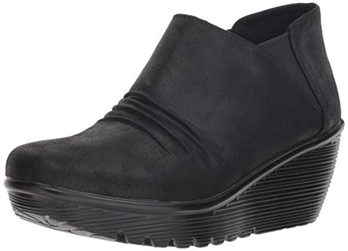 Skechers Ditto - Asymmetrical Collar Suede Bootie Ankle in Black | Lyst