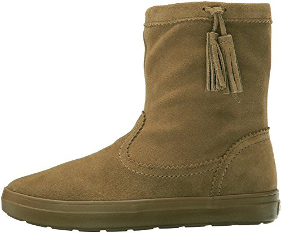 crocs lodgepoint suede