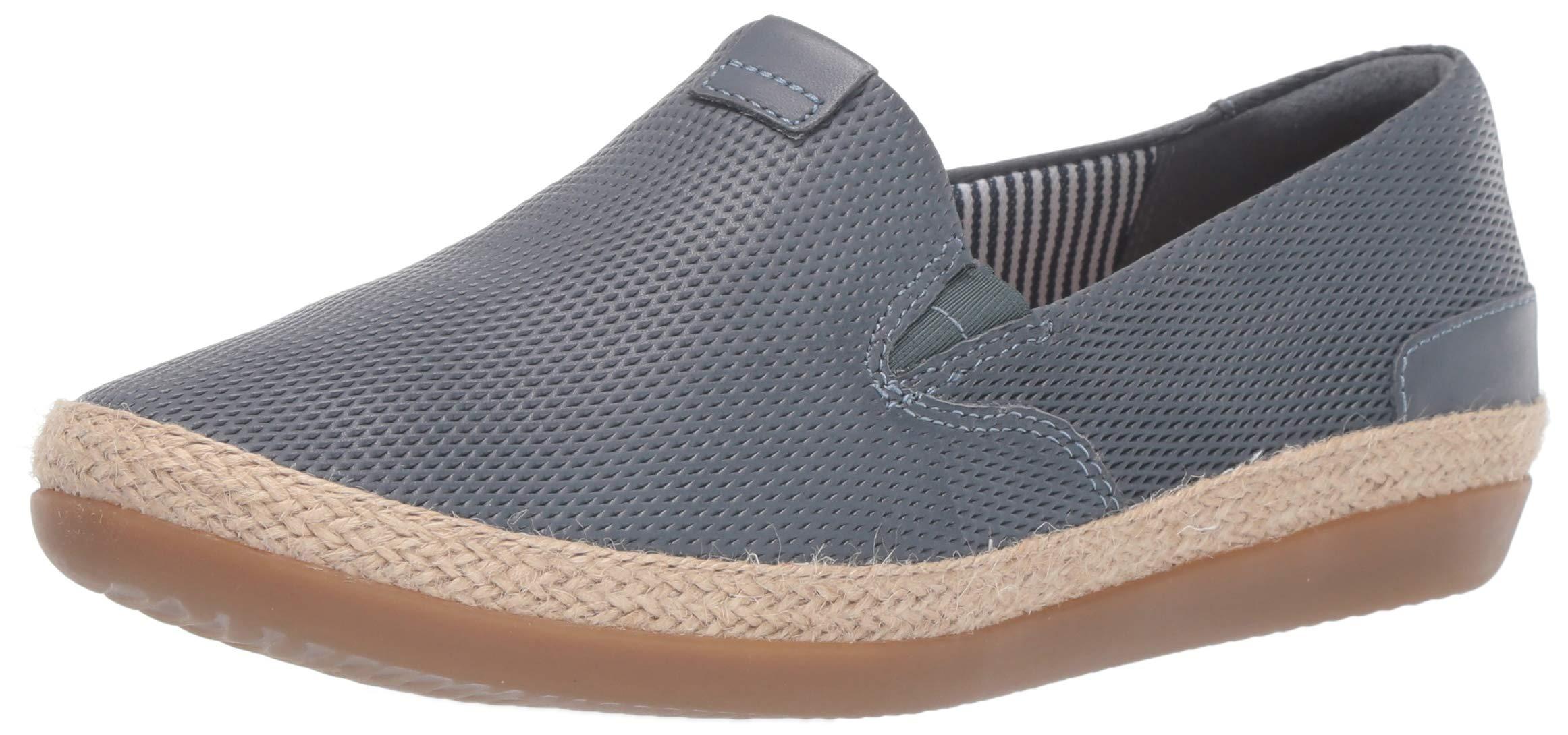 clarks iris loafer