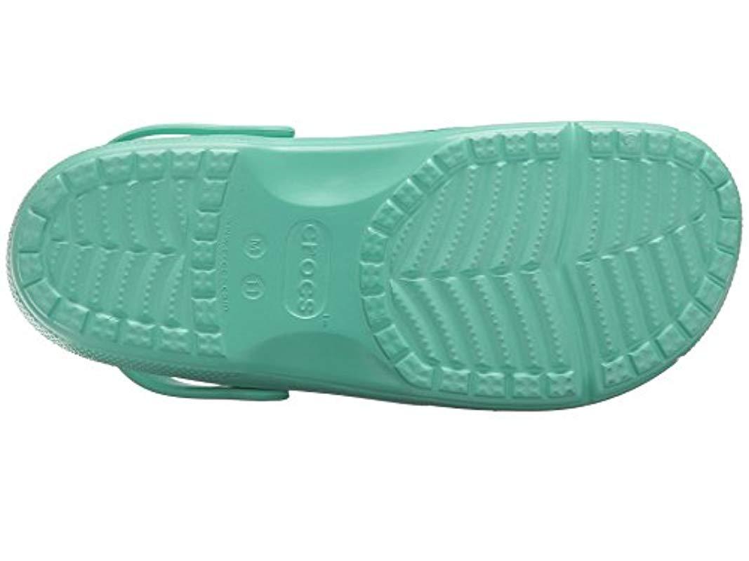 crocs coast clog u