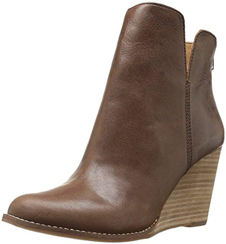 Leather Lucky Lk-yolene Ankle Bootie 