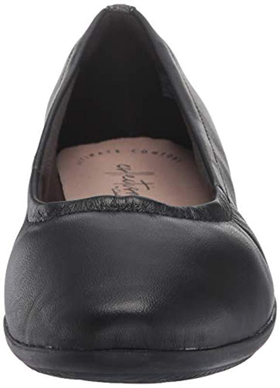clarks gracelin vail ballet flat