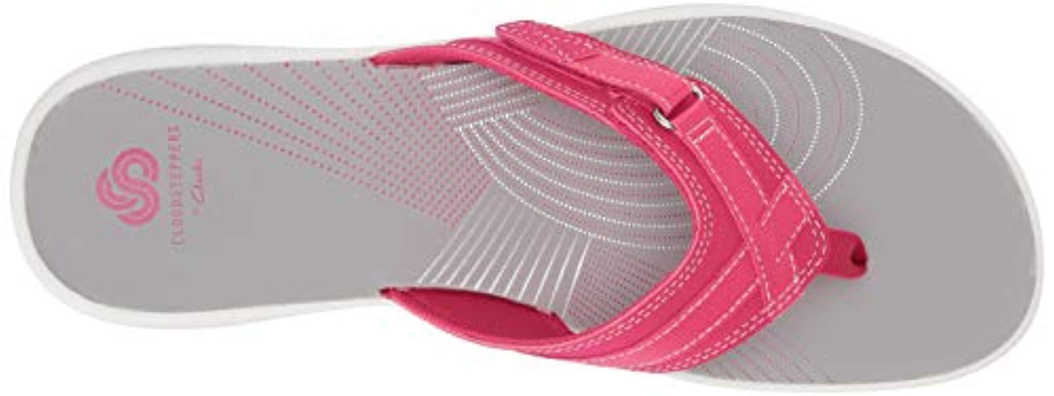 clarks pink flip flops
