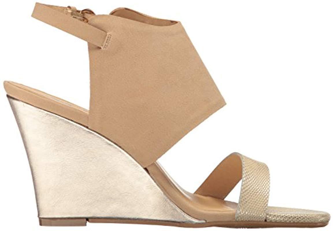 chinese laundry baja wedge