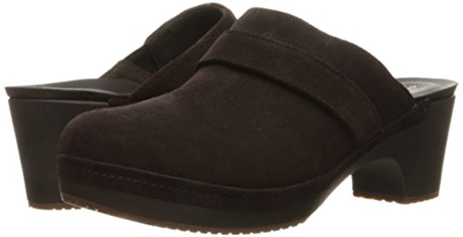 Crocs™ Sarah Suede Clog Mule in Espresso (Brown) Lyst