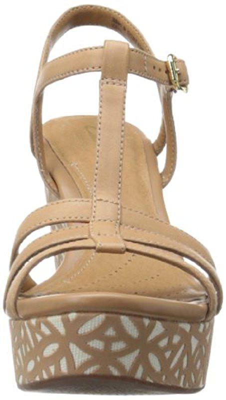 clarks women's amelia avery wedge sandal