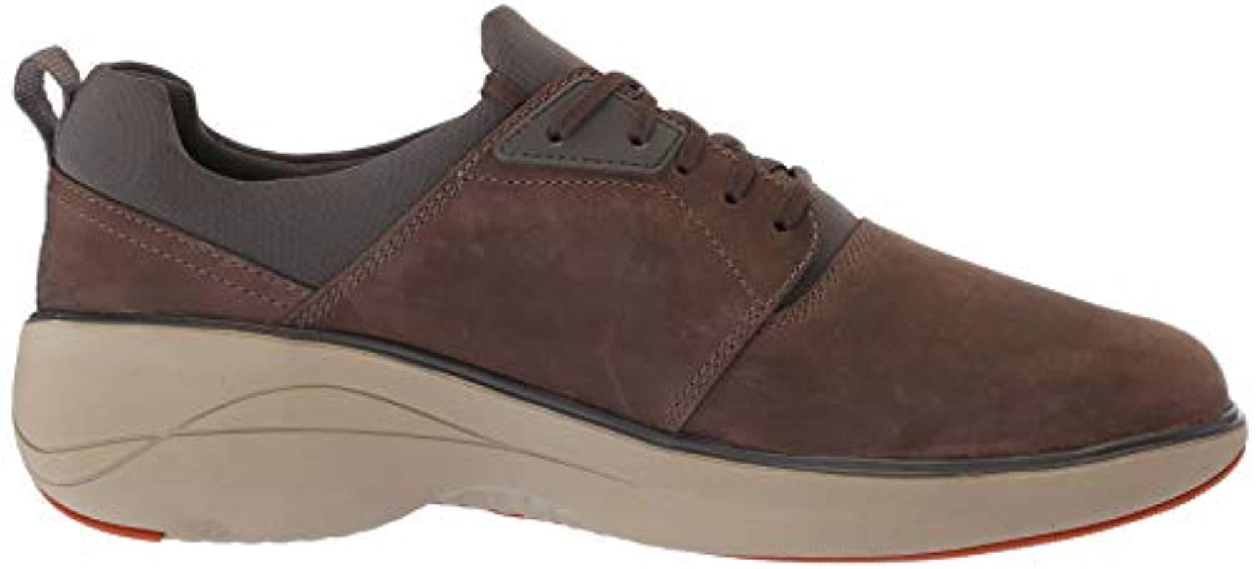 clarks un rise lo sneaker