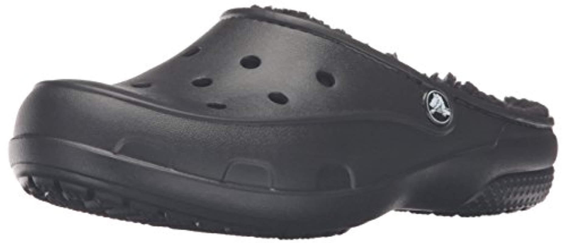 crocs freesail plush