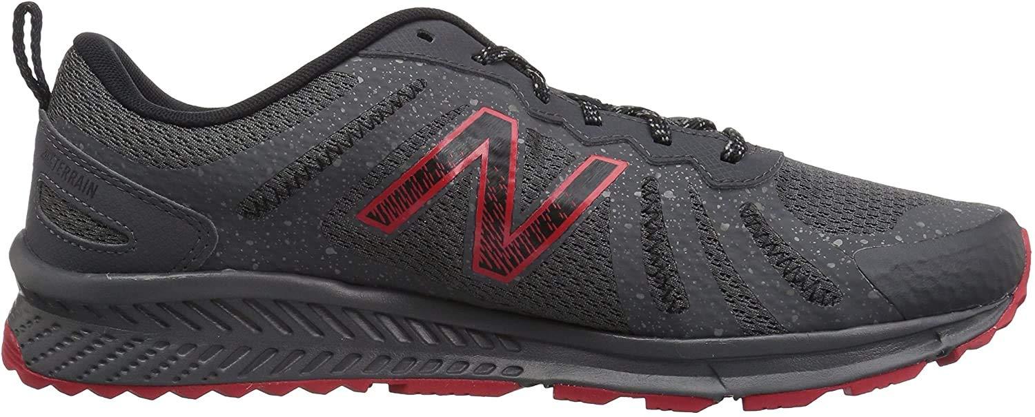 New Balance 590 V4 Trail Running Shoe in Black for Men | Lyst