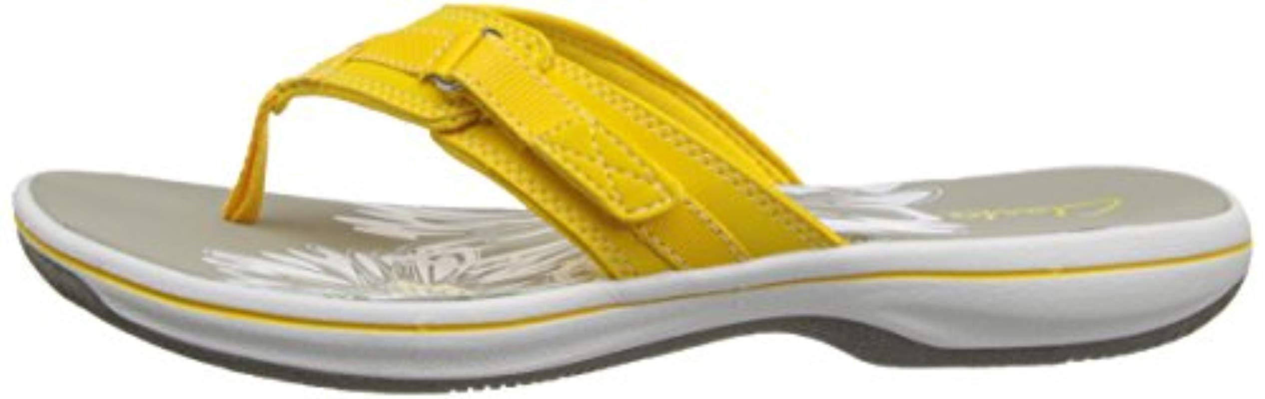 clarks yellow flip flops