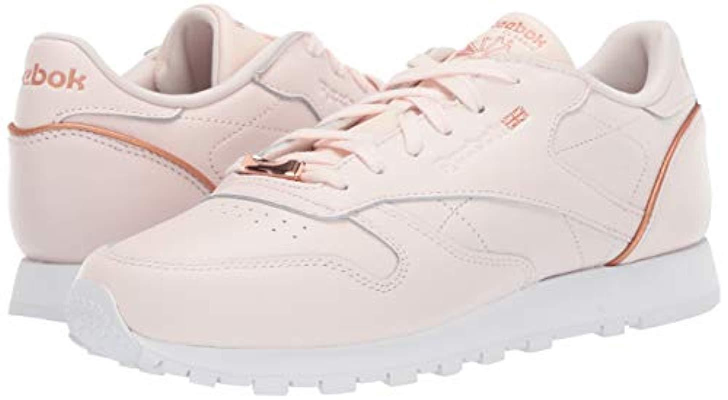 rebook rose pale