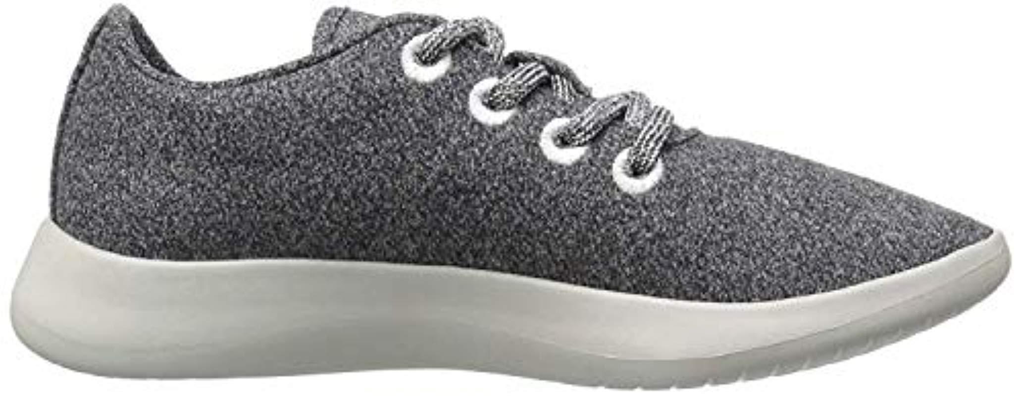 steve madden traveler shoes