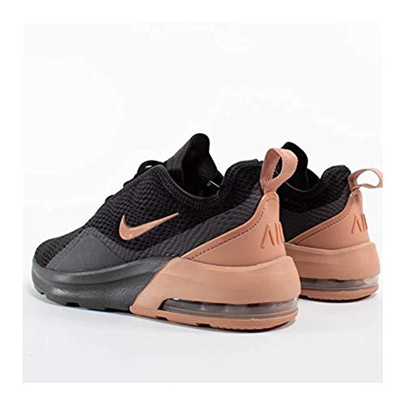 إبريق ألف المعلمات nike air max motion 