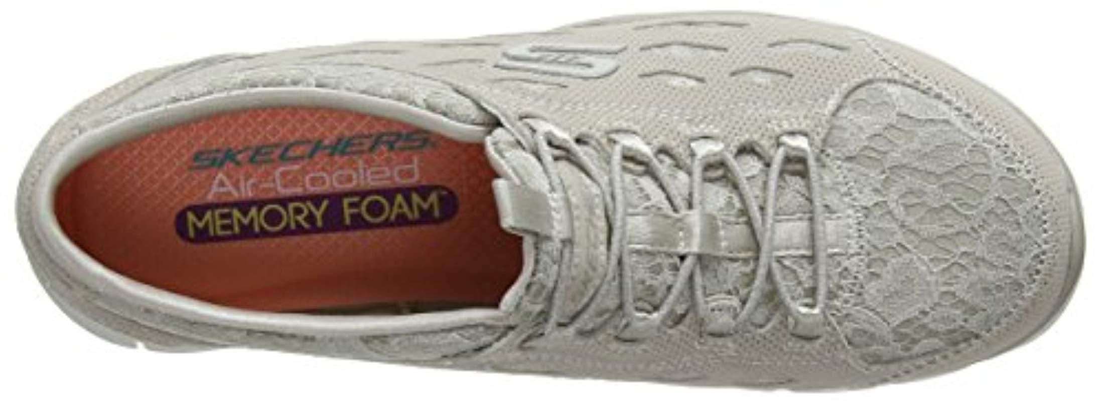 skechers gratis chic craze
