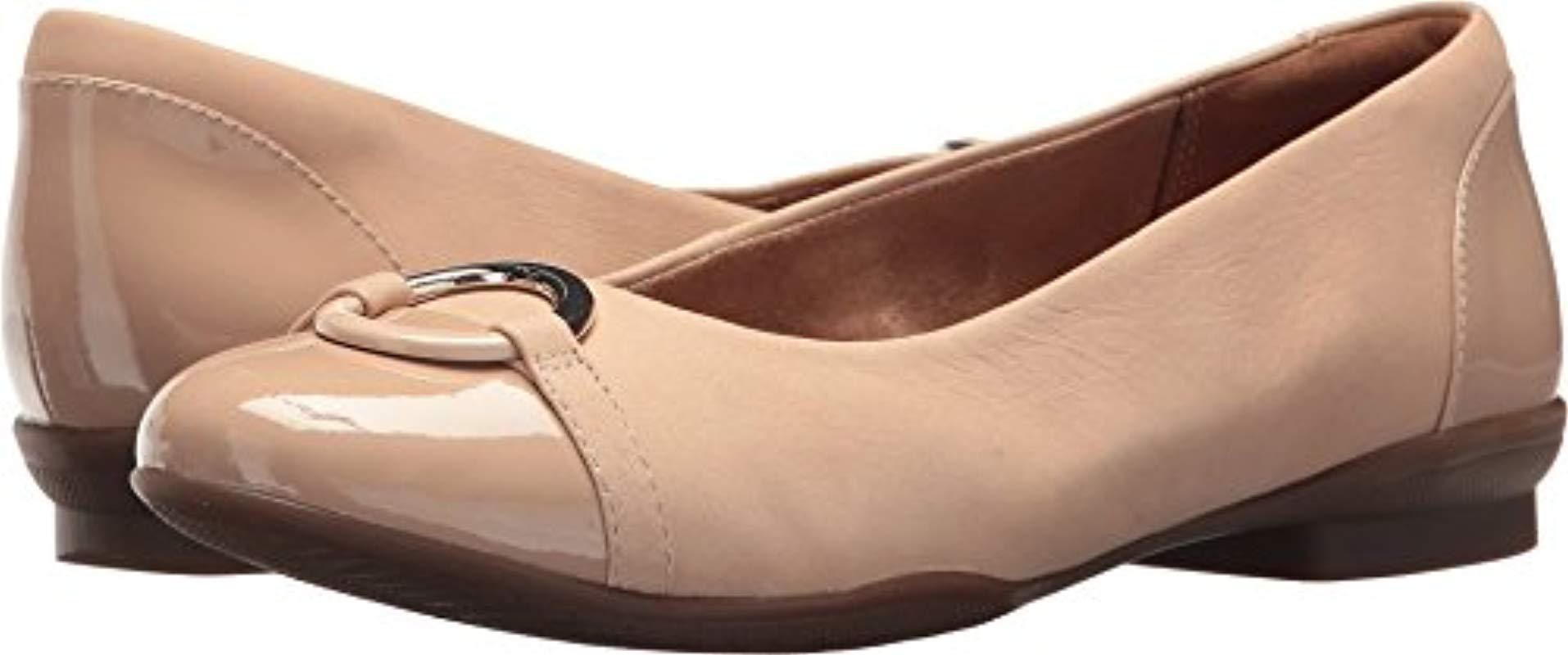 clarks neenah vine black