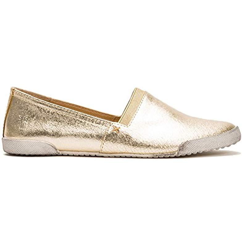 frye slip on melanie